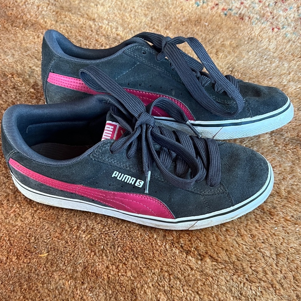 Puma Black Sneakers with Pink Highlights